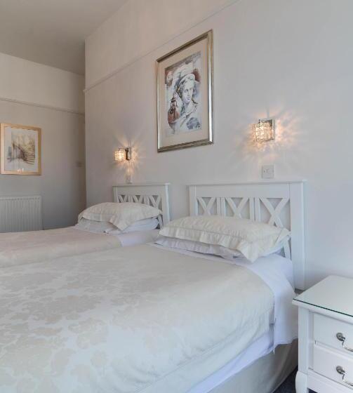 בית מלון כפרי Clifton Villa   Southport