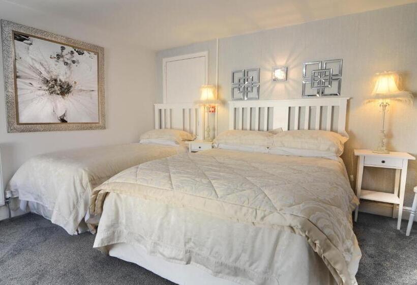 בית מלון כפרי Clifton Villa   Southport