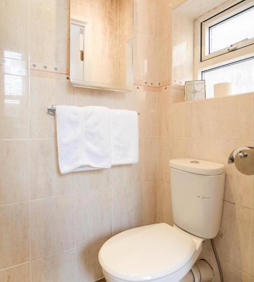 בית מלון כפרי Clifton Villa   Southport