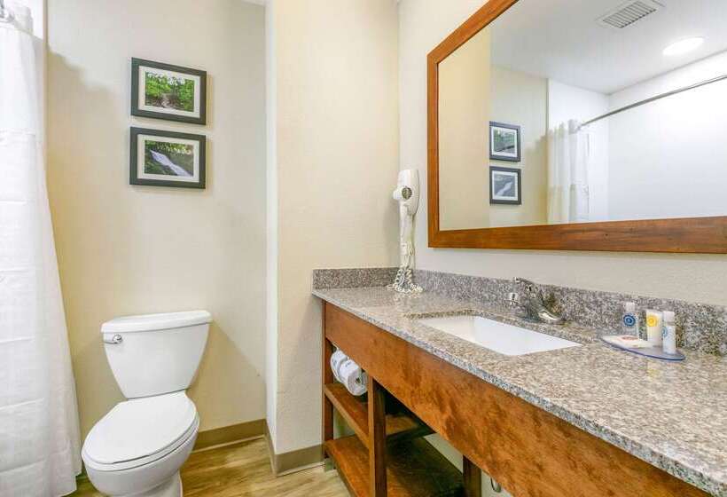 فندق Comfort Inn & Suites Van Buren   Fort Smith