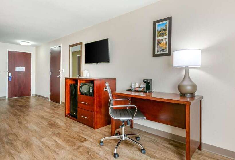 فندق Comfort Inn & Suites Van Buren   Fort Smith