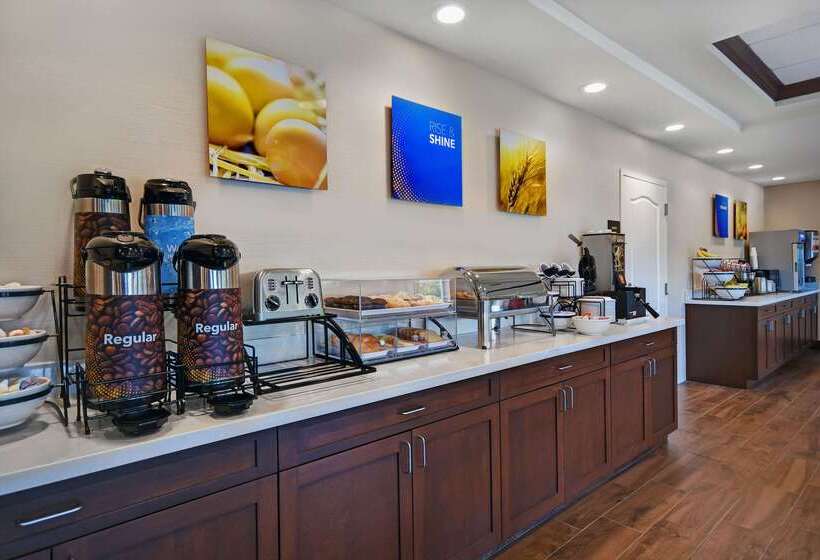 فندق Comfort Inn & Suites