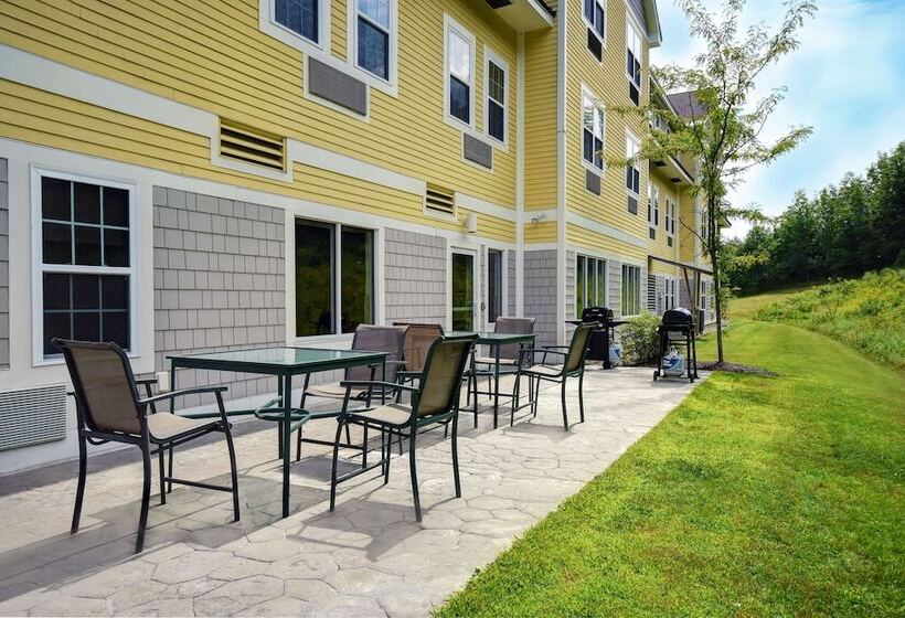 فندق Comfort Inn & Suites