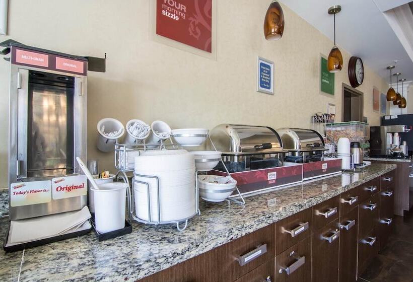 בית מלון כפרי Comfort Inn & Suites