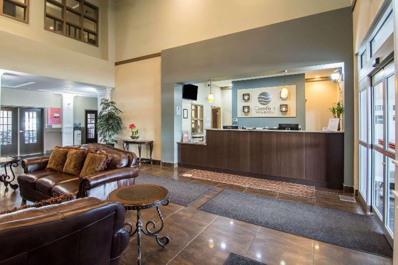 בית מלון כפרי Comfort Inn & Suites