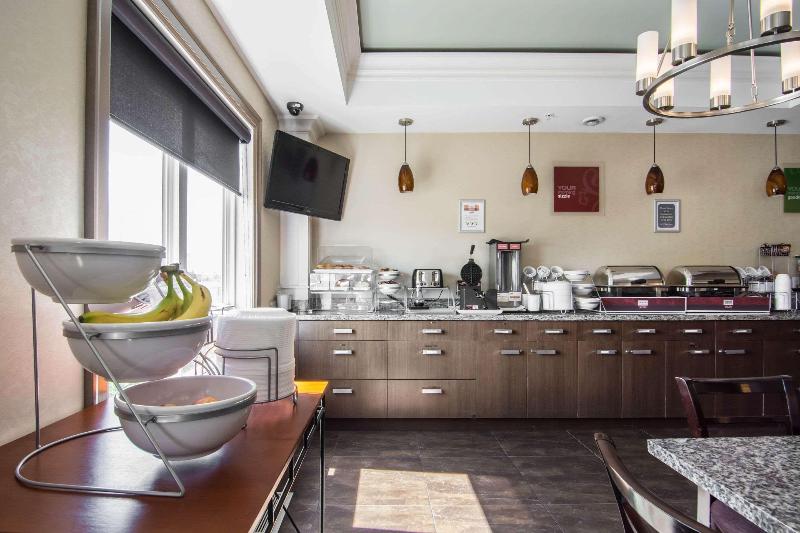 בית מלון כפרי Comfort Inn & Suites