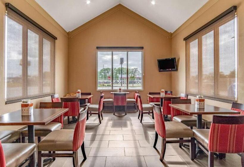 בית מלון כפרי Comfort Inn & Suites Tuscumbiamuscle Shoals