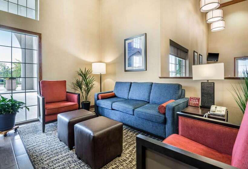 فندق Comfort Suites At Par 4 Resort