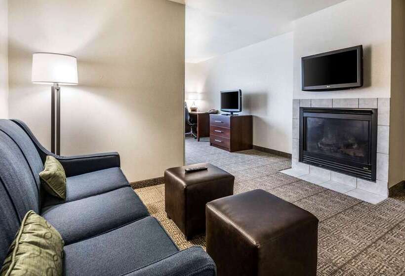 فندق Comfort Suites At Par 4 Resort