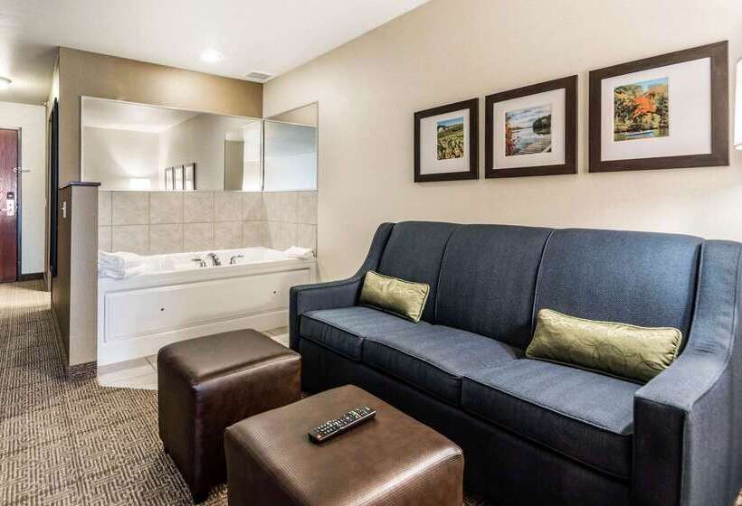 فندق Comfort Suites At Par 4 Resort