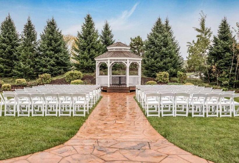 فندق Comfort Suites At Par 4 Resort