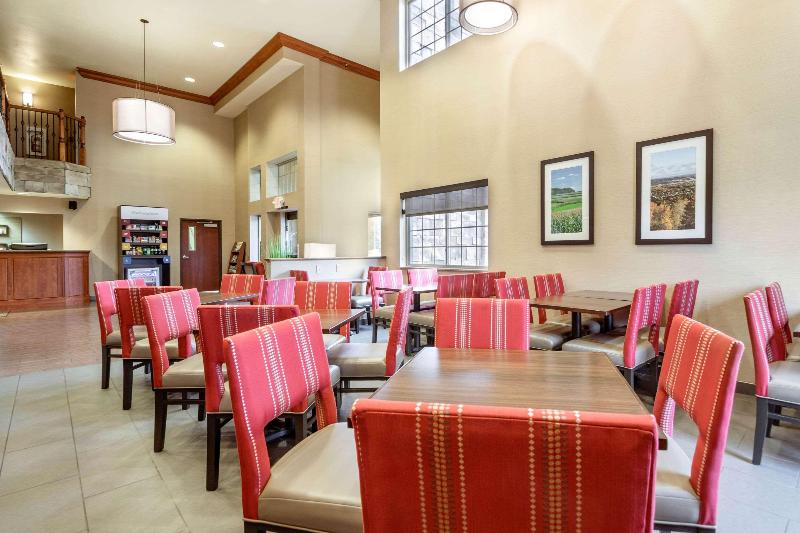 酒店 Comfort Suites At Par 4 Resort