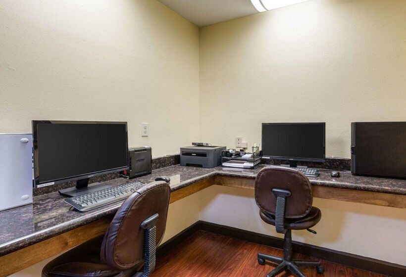 ホテル Comfort Suites Lake Jackson Clute