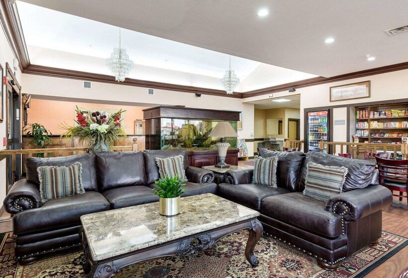 ホテル Comfort Suites Lake Jackson Clute