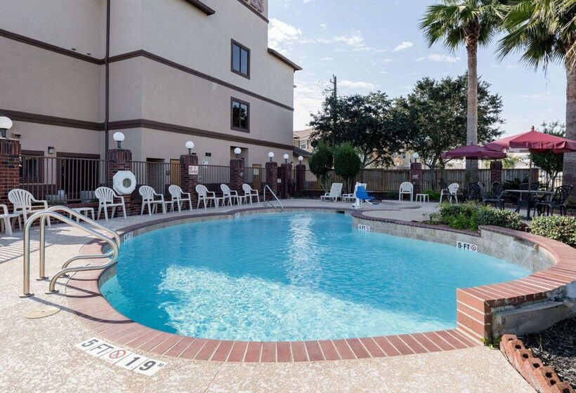 ホテル Comfort Suites Lake Jackson Clute