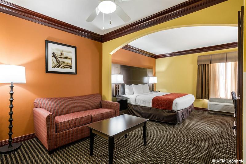 ホテル Comfort Suites Lake Jackson Clute