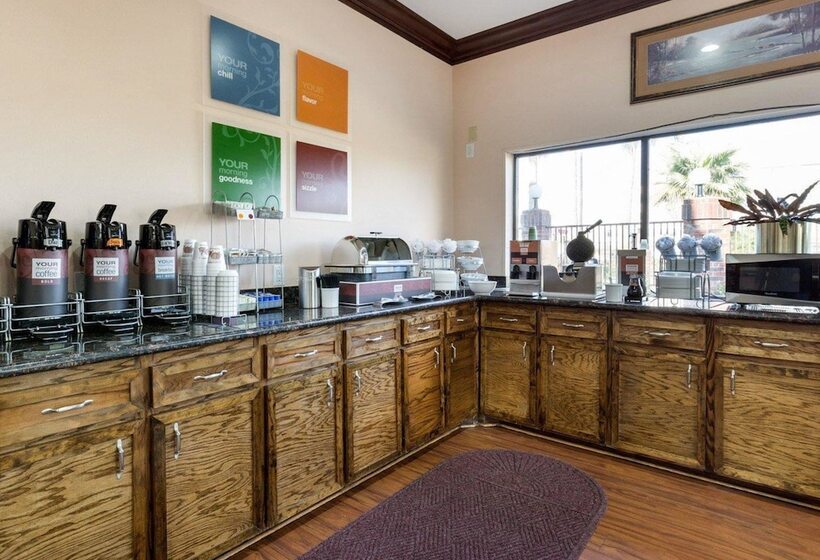 ホテル Comfort Suites Lake Jackson Clute