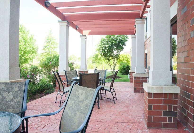 فندق Comfort Suites West Warwick  Providence