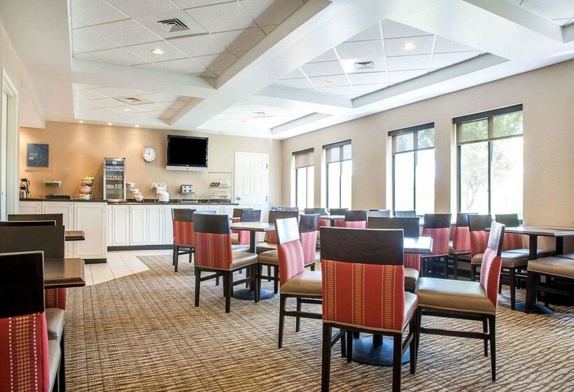 فندق Comfort Suites West Warwick  Providence