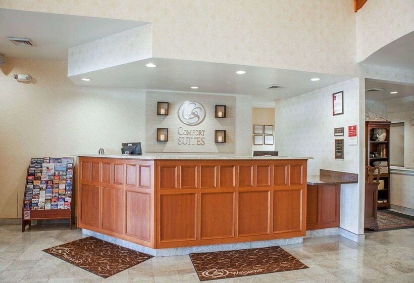 فندق Comfort Suites West Warwick  Providence