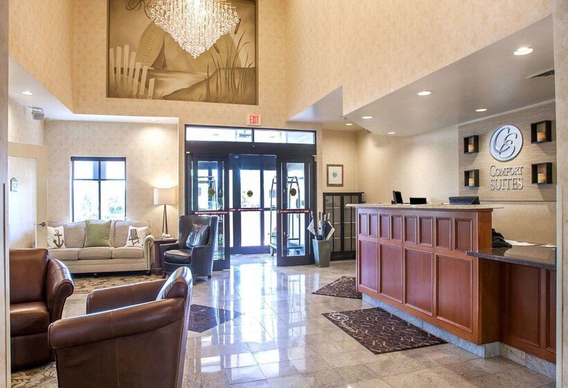 فندق Comfort Suites West Warwick  Providence