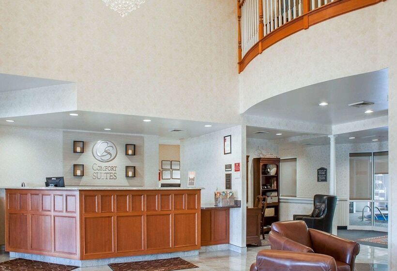 فندق Comfort Suites West Warwick  Providence