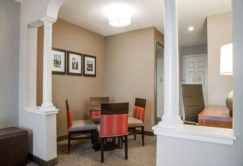 فندق Comfort Suites West Warwick  Providence