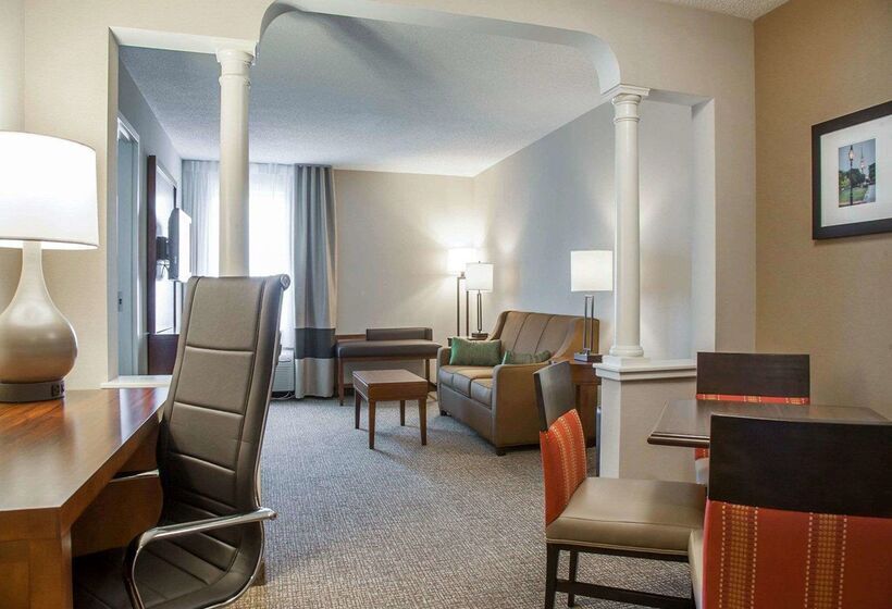 فندق Comfort Suites West Warwick  Providence