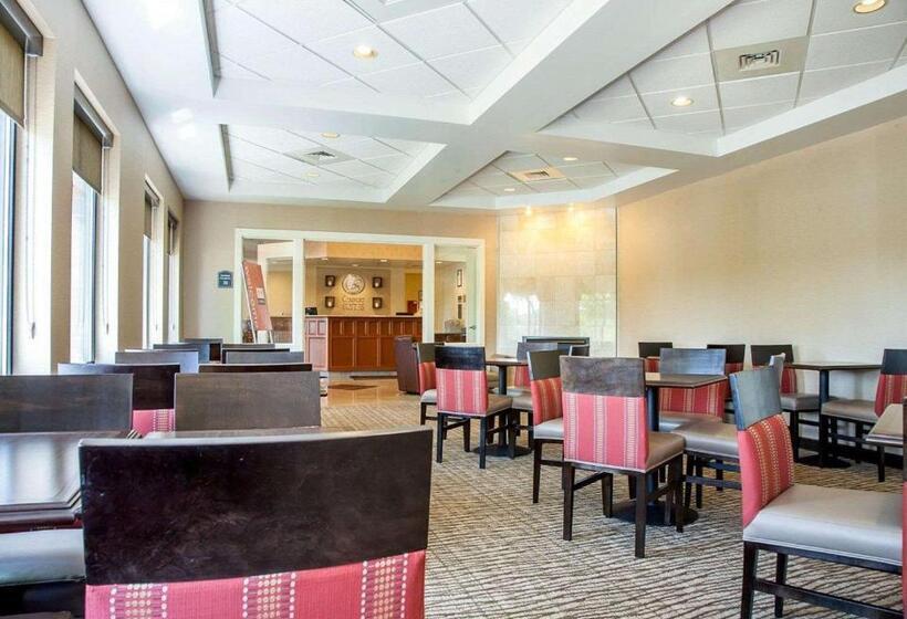 فندق Comfort Suites West Warwick  Providence