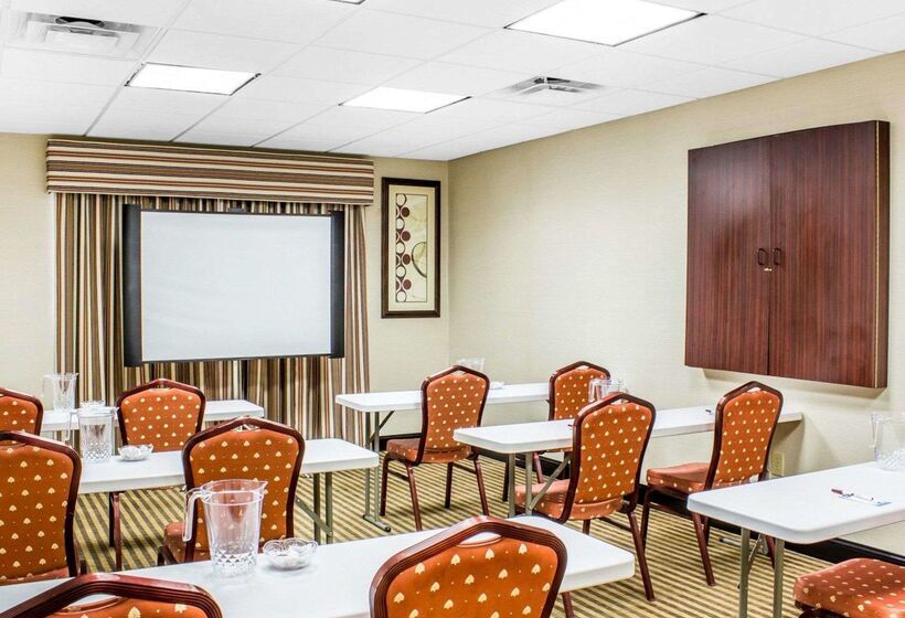 ホテル Comfort Suites Wilson  I  95