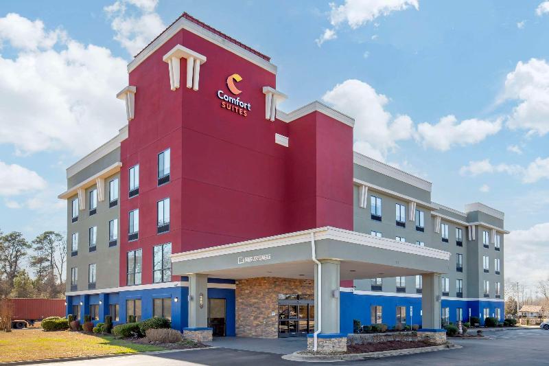 ホテル Comfort Suites Wilson  I  95