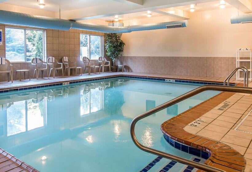 호텔 Comfort Suites