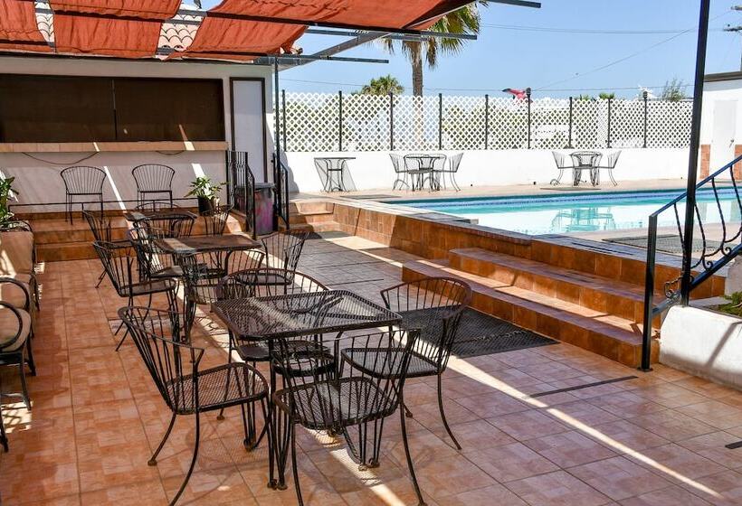 Отель Costa Ensenada