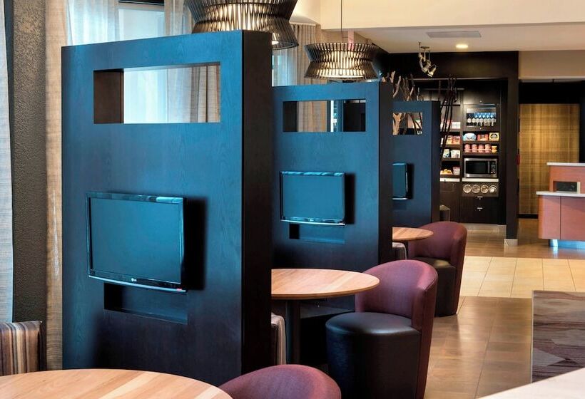 فندق Courtyard By Marriott Chicago Waukegan/gurnee