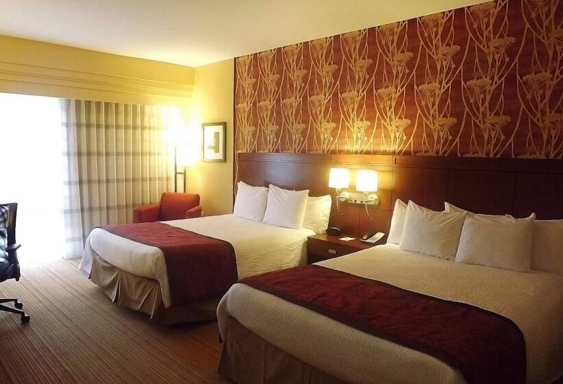 Отель Courtyard Warner Robins