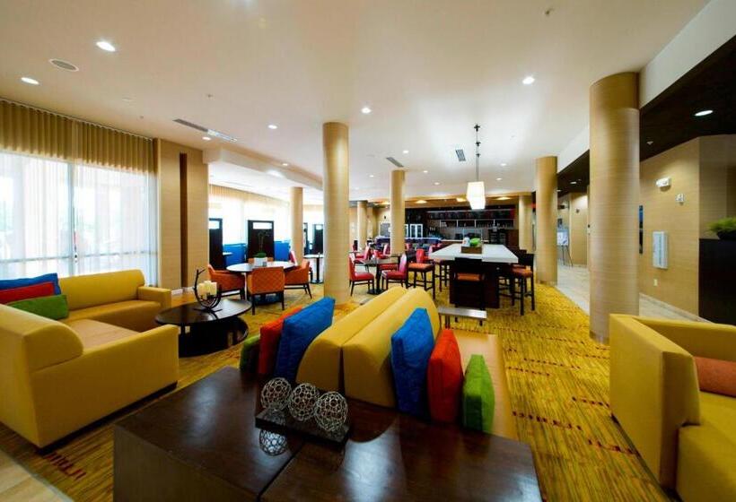 Отель Courtyard Warner Robins