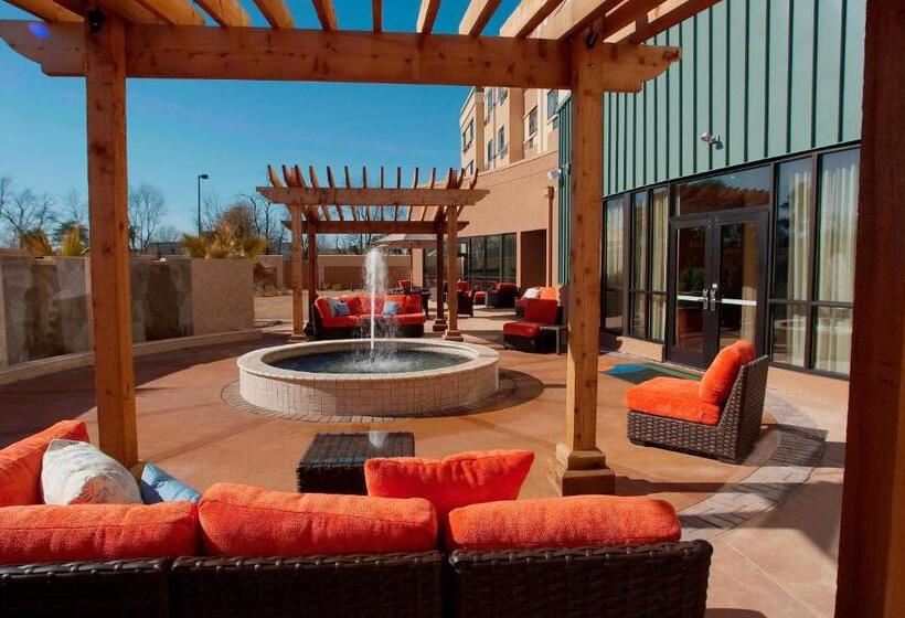 هتل Courtyard Warner Robins