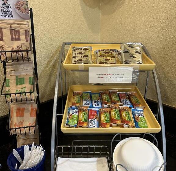 فندق Days Inn By Wyndham Turlock