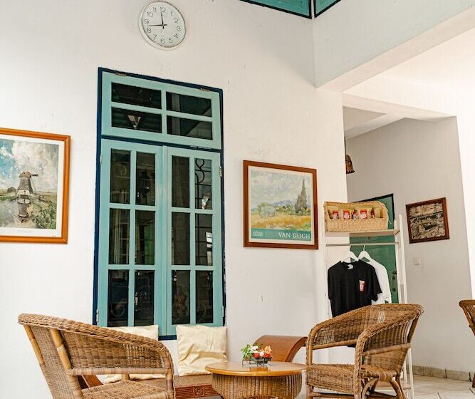 ホテル Deli River And Restaurant Omlandia