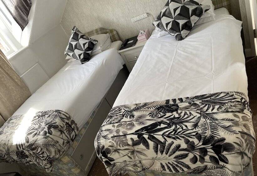 호텔 Diamonds Villa Near York Hospital