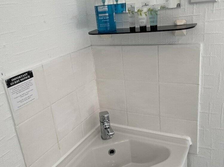 호텔 Diamonds Villa Near York Hospital