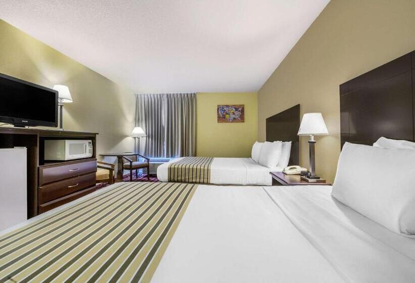 ホテル Econo Lodge Inn & Suites Triadelphia  Wheeling