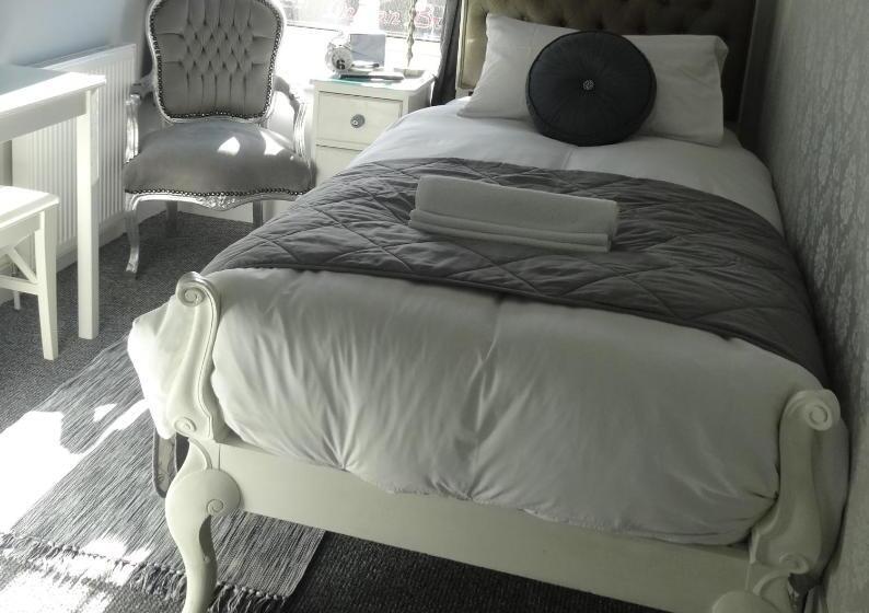 בית מלון כפרי Elmswood Guest House