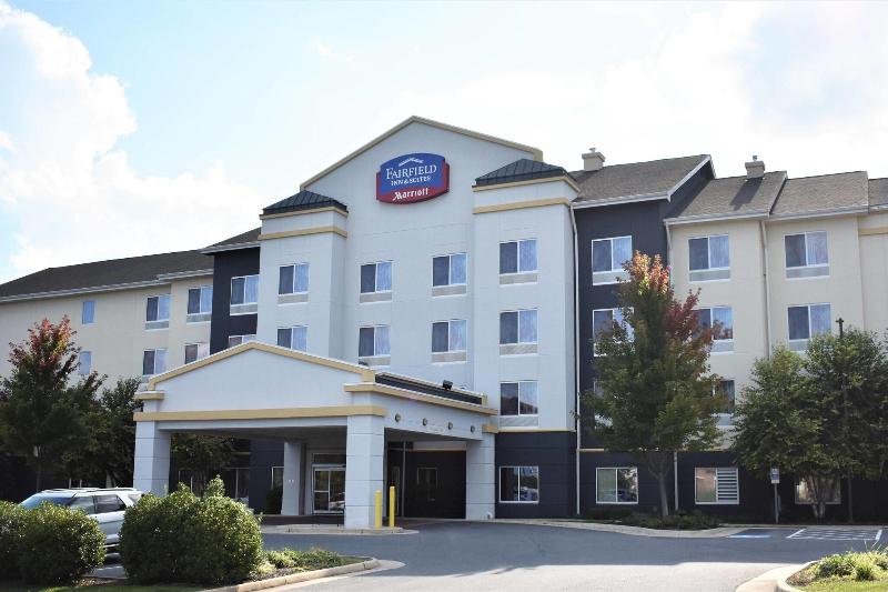 فندق Fairfield Inn And Suites By Marriott Strasburg Shenandoah Valley