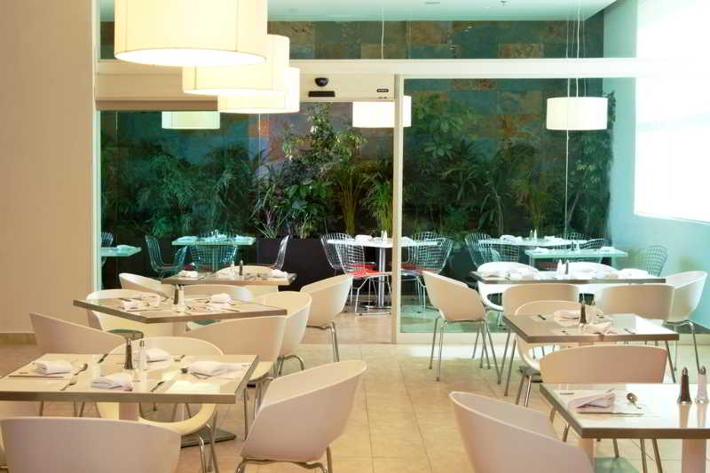 Отель Fiesta Inn Zacatecas