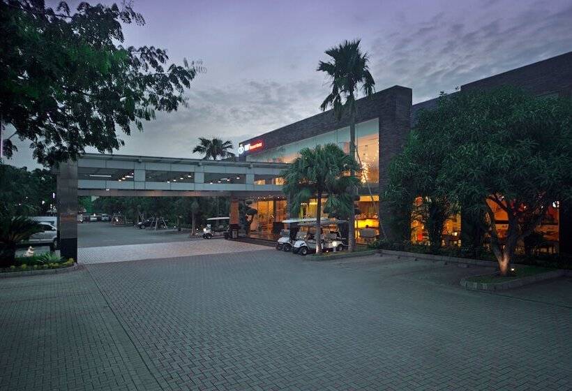 Fm7 Resort Hotel   Jakarta Airport