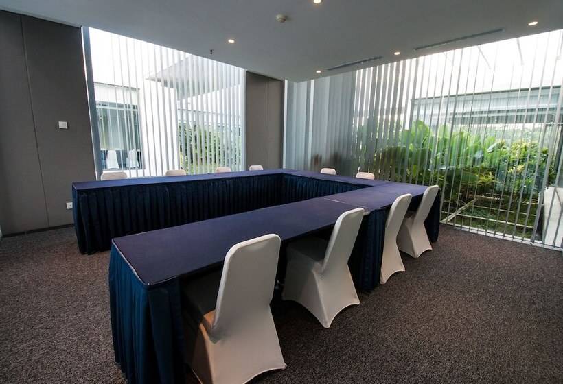 Fm7 Resort Hotel   Jakarta Airport