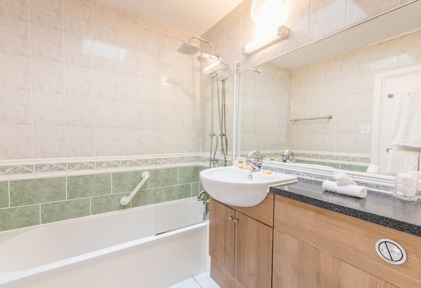 Отель Grovefield Manor