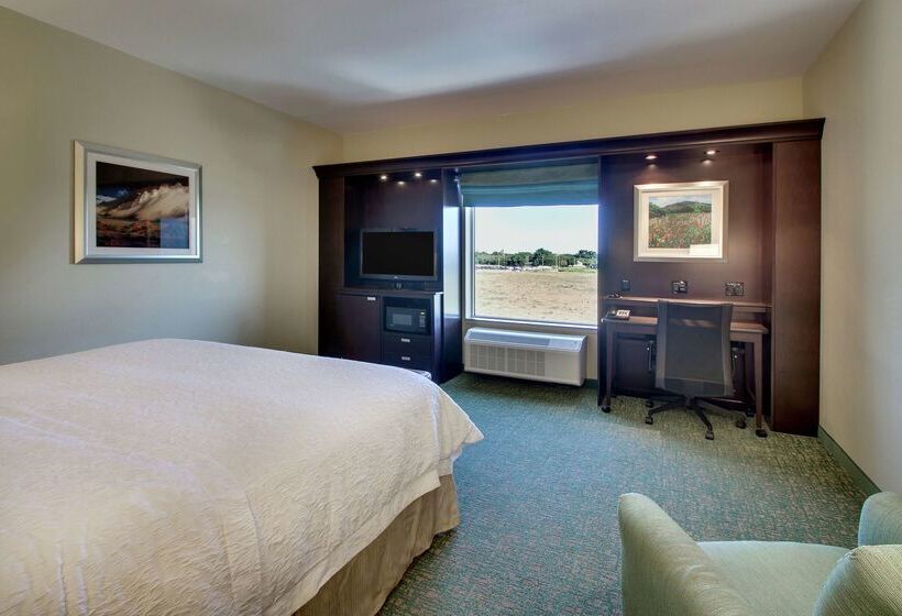 בית מלון כפרי Hampton Inn Vernon