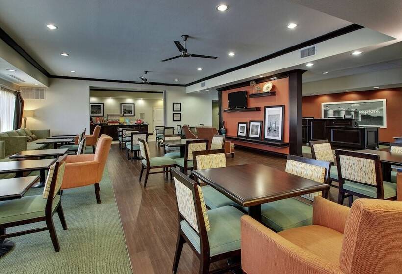 호텔 Hampton Inn Vernon